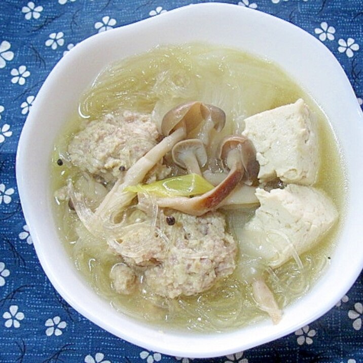 肉だんごと春雨のスープ